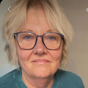 Meet your Posher, Suzanne